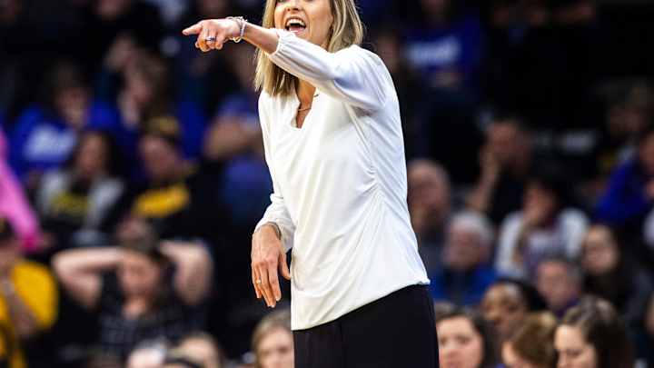 Oklahoma announces new women's coach