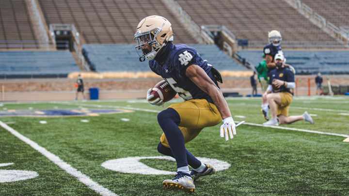 Jordan Johnson Transfer Impacts The Notre Dame Depth Chart