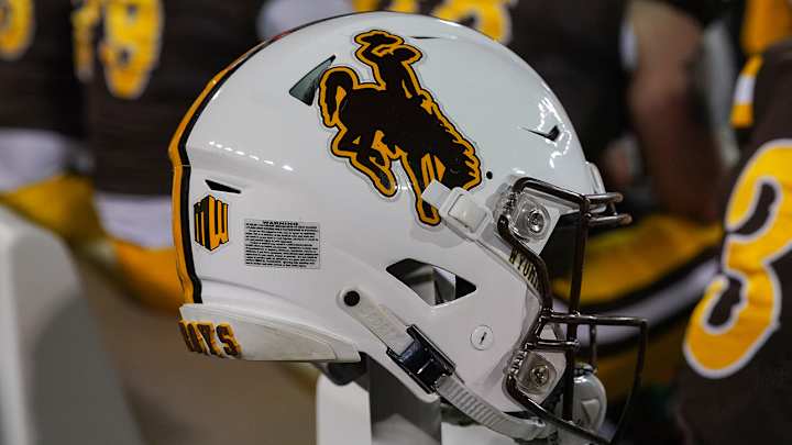 Wyoming Football Recruit Tony Evans Jr. Killed in Shooting at 17 Years Old
