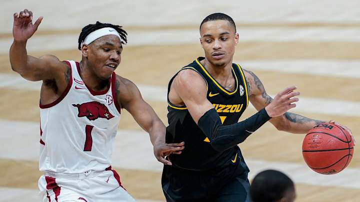 LSU Basketball Lands Commitment from Missouri Transfer Xavier Pinson LSU Basketball Lands Commitment from Missouri Transfer Xavier Pinson