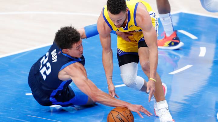 Thunder Fall to Curry and the Warriors 118-97