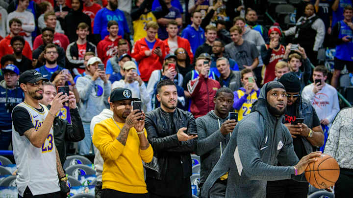 Lakers excited to welcome back fans against Celtics Lakers excited to welcome back fans against Celtics