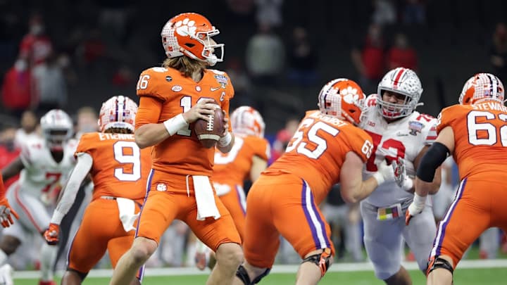 Howard Argues Against Simms' Evaluation of Lawrence, Wilson