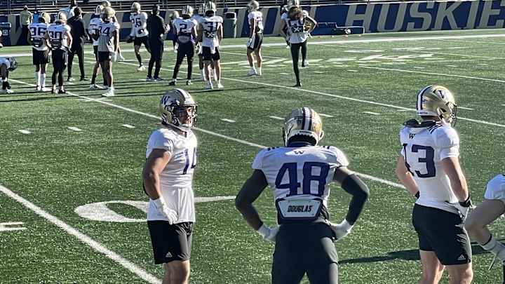 In Advance of Live Scrimmage, Huskies Suffer a Pair of Injuries