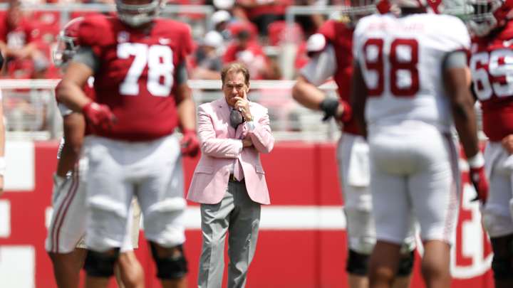 White Team Edges Crimson Team in Tight 2021 A-Day Game, 13-10