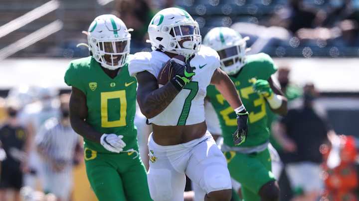 WATCH: Jim Mastro Talks Running Backs in Oregon's Spring Scrimmage