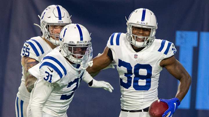 Report: Colts Re-Sign Veteran Defensive Back