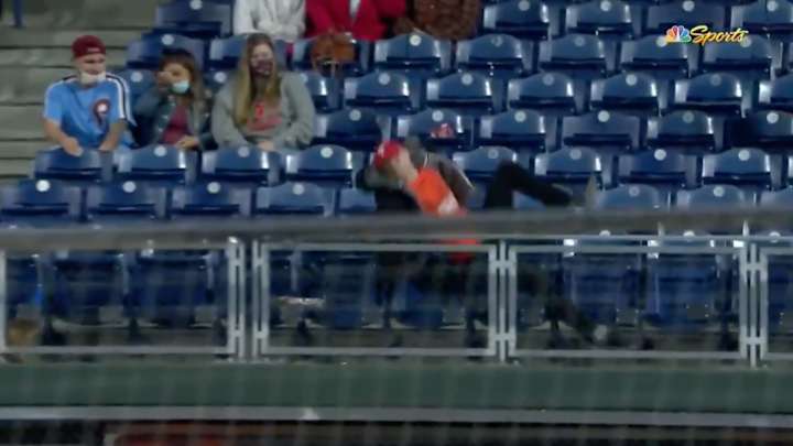 Ball Hound Zack Hample Totally Busted His Ass Chasing a Homer in Philadelphia