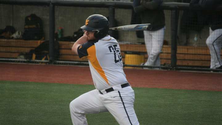 12 Mountaineers Earn 2021 Academic All-Big 12 Selections