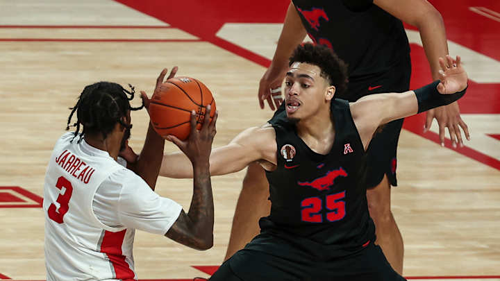 Ethan Chargois happy to return home and play for OU in his final college basketball season