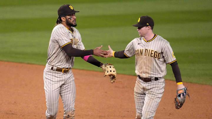 The Padres Turned the Slickest Clutch Double Play to Shut Down the Dodgers The Padres Turned the Slickest Clutch Double Play to Shut Down the Dodgers