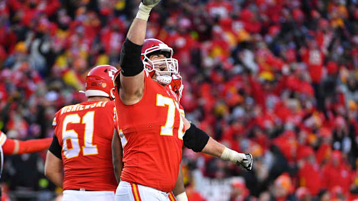 With Duane Brown in Final Year of Contract, Is Former Chiefs OT Eric Fisher an Option For Seahawks?