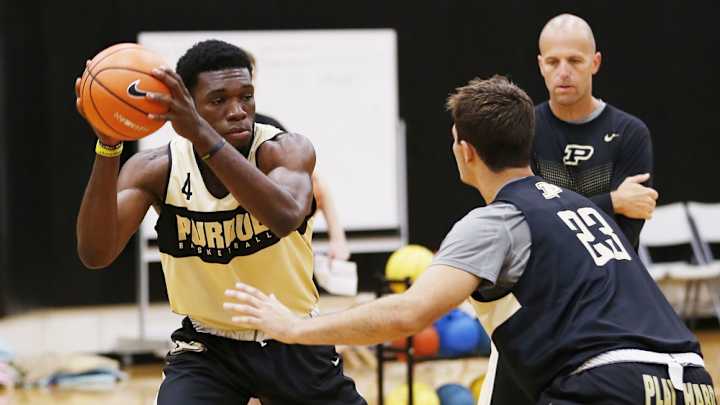 Former Purdue Center Emmanuel Dowuona Commits to Tennessee State
