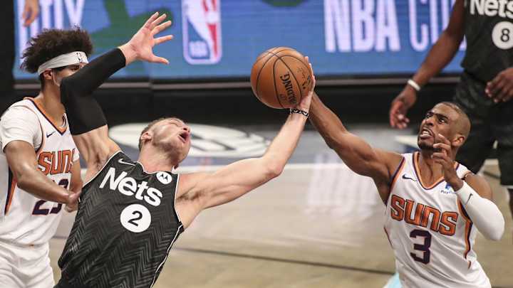 Chris Paul Dropped Blake Griffin to The Floor in Nets Suns Game