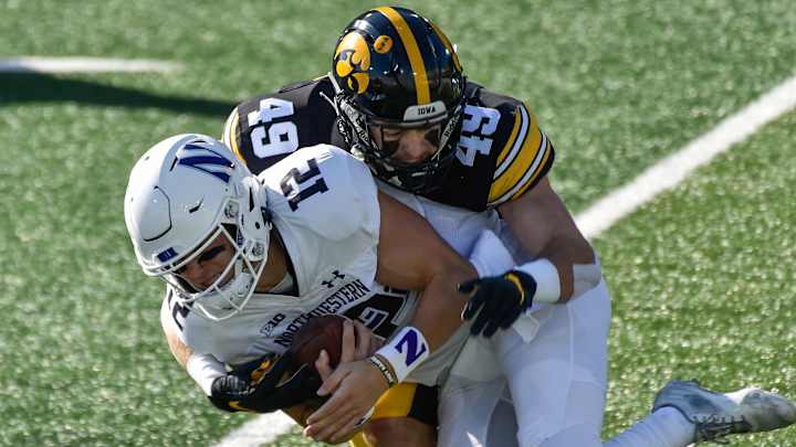 Finding Seahawks: Linebackers Who Fit Seattle Each Day of 2021 NFL Draft Finding Seahawks: Linebackers Who Fit Seattle Each Day of 2021 NFL Draft