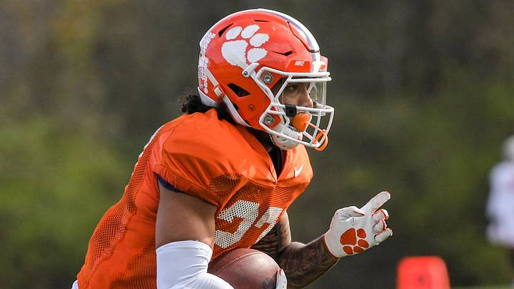 Chez Mellusi to Enter NCAA Transfer Portal