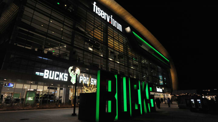 Bucks Offering COVID-19 Vaccine to Fans at Sunday's Game Bucks Offering COVID-19 Vaccine to Fans at Sunday's Game