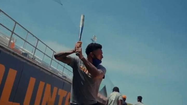 Watch: Vols continue competition, team-building with staff-player softball game Watch: Vols continue competition, team-building with staff-player softball game