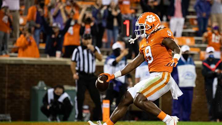 Jaguars Select Clemson Running Back Travis Etienne With No. 25 Pick Jaguars Select Clemson Running Back Travis Etienne With No. 25 Pick