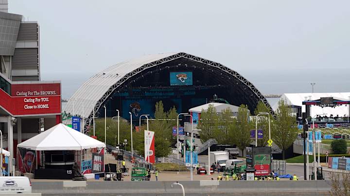 NFL Draft: First Round Live Updates and Analysis