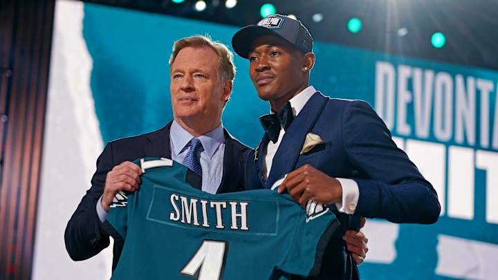 Eagles Move Up to Draft DeVonta Smith