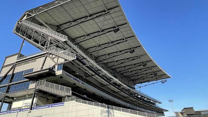 Huskies Eager to Put on a Show in Front of Spring Game Fans Huskies Eager to Put on a Show in Front of Spring Game Fans