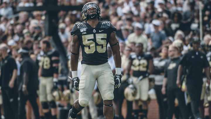 Detriot Lions Select Derrick Barnes in the Fourth Round of the NFL Draft
