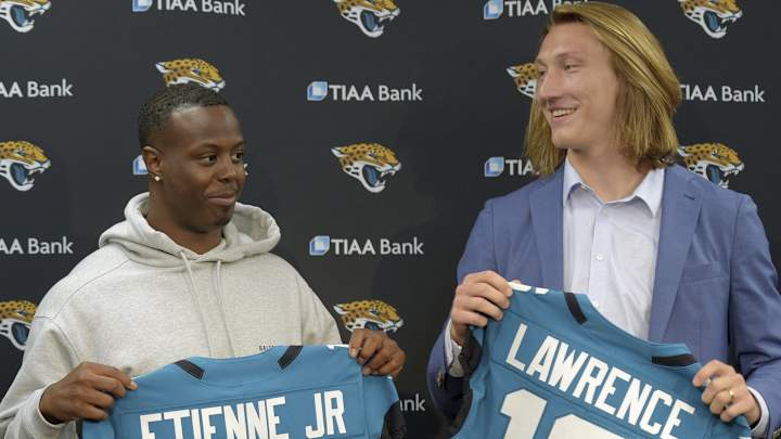 Jags’ Travis Etienne Recruiting Tee Higgins Amid Bengals Trade Rumors Jags’ Travis Etienne Recruiting Tee Higgins Amid Bengals Trade Rumors