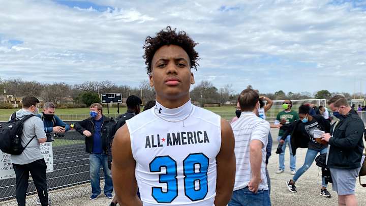 Oklahoma Recruiting Roundup: Sooners earn two commitments in busy week Oklahoma Recruiting Roundup: Sooners earn two commitments in busy week