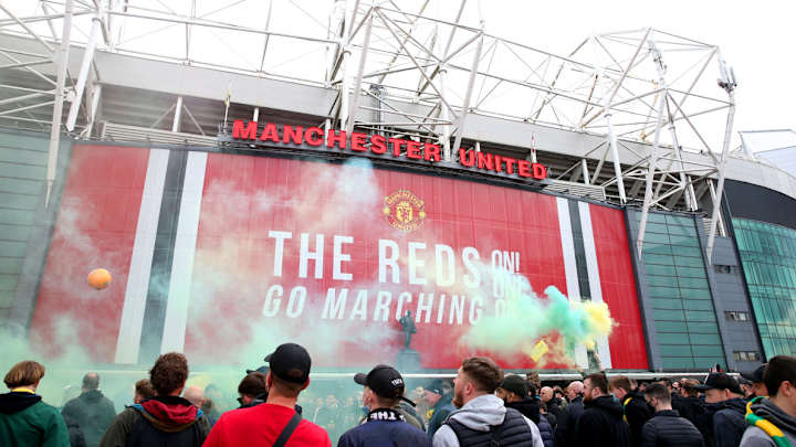Manchester United Working With Police to Identify Violent Protesters Manchester United Working With Police to Identify Violent Protesters