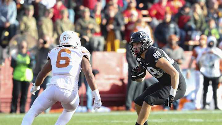 Impact Report: Vols Add Plug & Play LB in Mitchell Impact Report: Vols Add Plug & Play LB in Mitchell