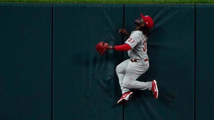 Odubel Herrera Gets Stuck in Wall After Trying to Rob Jackie Bradley Jr.'s Homer