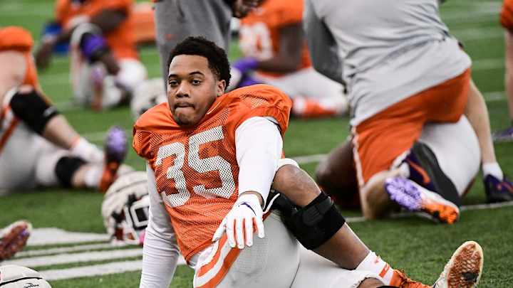 Justin Foster Opts for Return to Football, Clemson