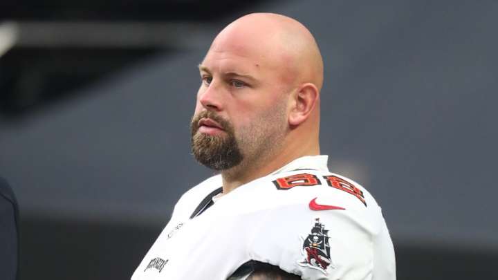 Buccaneers Officially Add Thaddeus Lewis, A.Q. Shipley to Coaching Staff