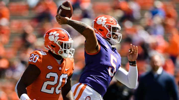 Odds and Ends: Clemson's in Intriguing Spot in National Title Chances