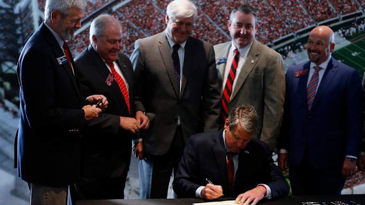 Georgia NIL Law Would Allow Schools to Pool, Redistribute Athletes' Endorsement Money