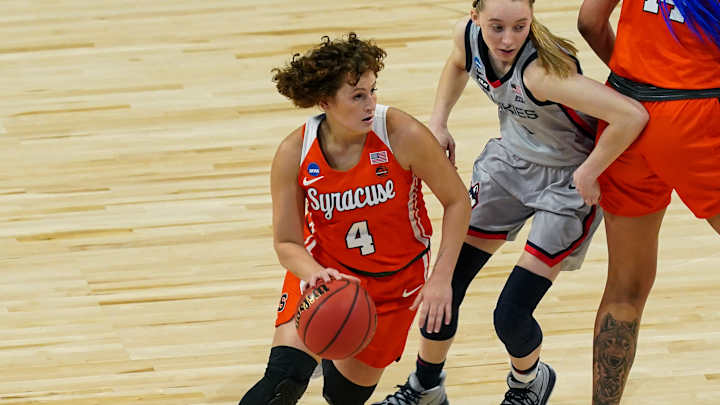 Tiana Mangakahia Scores Seven Points in Preseason Debut for Phoenix Mercury
