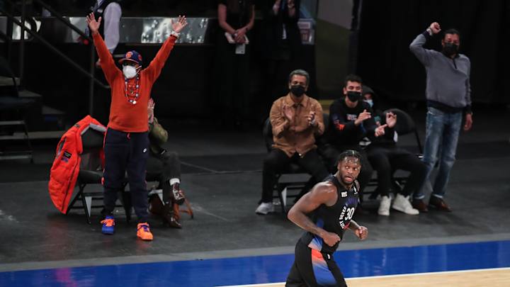 NBA News: Spike Lee At Knicks Lakers Game NBA News: Spike Lee At Knicks Lakers Game