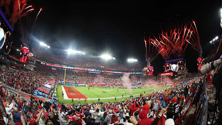 Watch: Tampa Bay Buccaneers Meet President Biden at White House