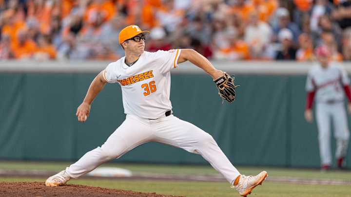 No. 1 Arkansas Edges No. 4 Tennessee 6-5 in Series Opener