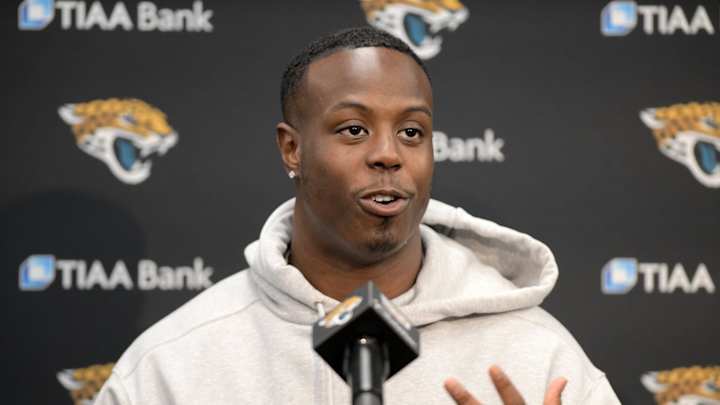 Jaguars Announce Numbers for 2021 Draft Picks: Lawrence Gets No. 16, Etienne Gets No. 1