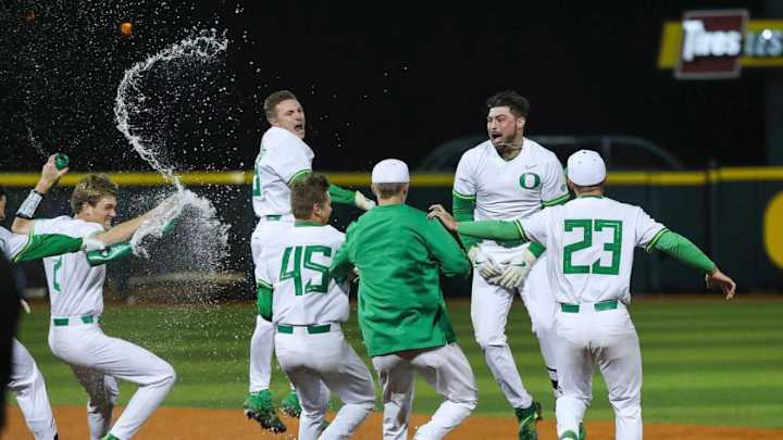 Oregon Bats Explode in Ducks' win Over Central Connecticut State in Eugene Regional