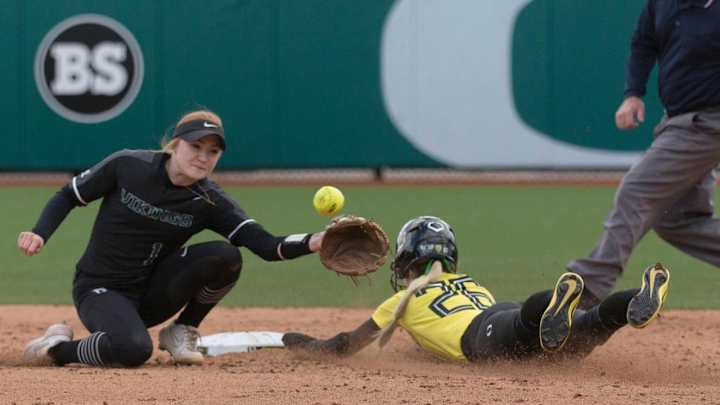 Oregon Falls to Texas in Wild Austin Regional