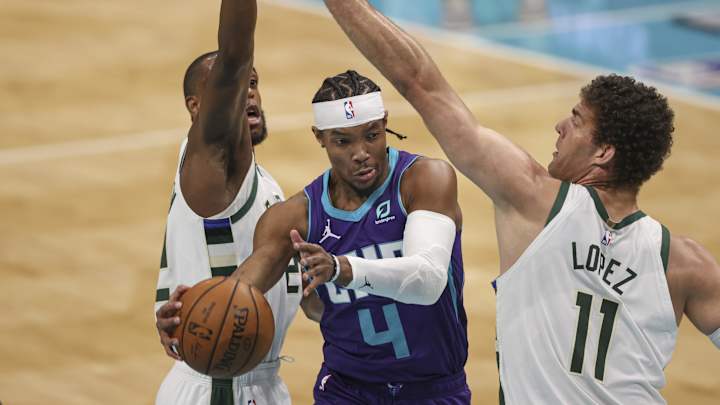 Q&A with Devonte' Graham: Charlotte Hornets guard chats about injuries, his shooting, his desire to stay around and more Q&A with Devonte' Graham: Charlotte Hornets guard chats about injuries, his shooting, his desire to stay around and more