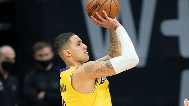 Lakers' Kyle Kuzma Wears Shaq and Kobe Bryant Shirt Before Warriors Game