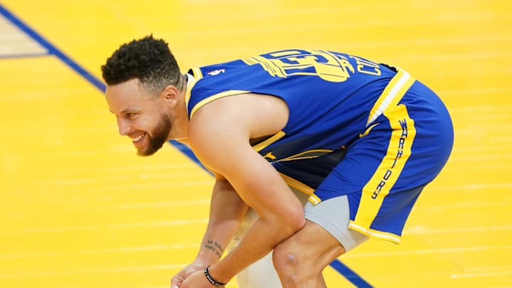 Here's What Warriors' Steph Curry Tweeted On Sunday Night Here's What Warriors' Steph Curry Tweeted On Sunday Night