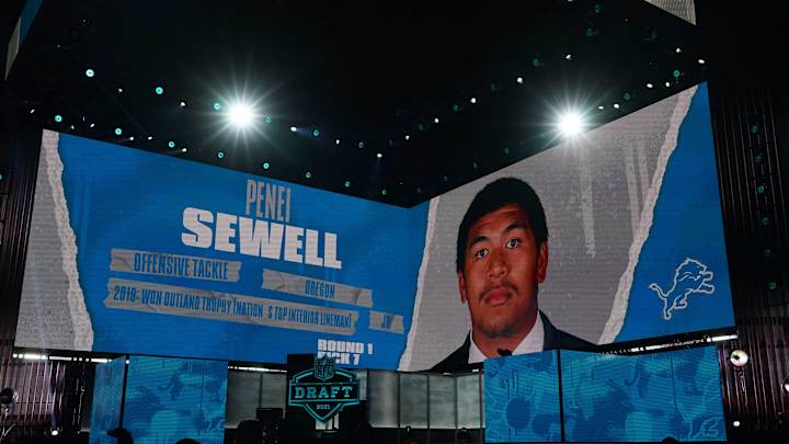 Penei Sewell Signs Rookie Contract With the Detroit Lions Penei Sewell Signs Rookie Contract With the Detroit Lions