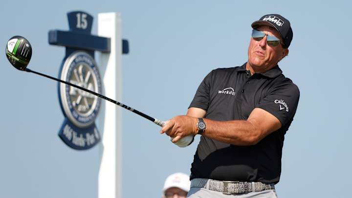 Phil Mickelson Makes History by Leading Major for Four Different Decades Phil Mickelson Makes History by Leading Major for Four Different Decades