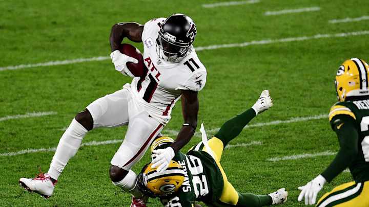 Extra Point: Packers, Julio Jones and Salary Cap Extra Point: Packers, Julio Jones and Salary Cap