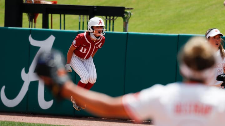 Alabama Softball Shuts Down Clemson 5-0 in Regional Finals